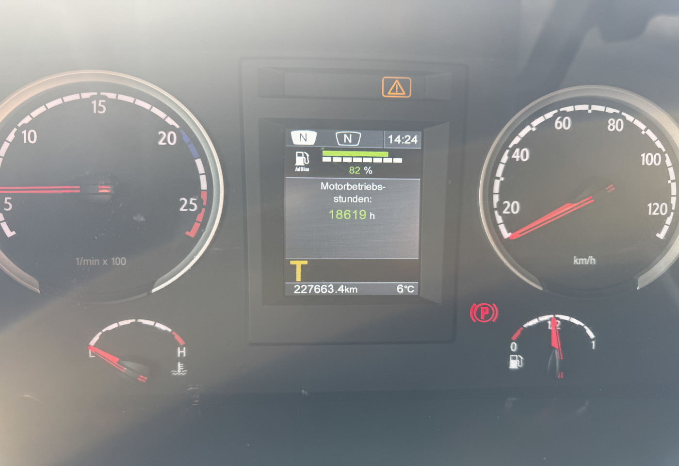 MOTO6625_2762207 vehicle image