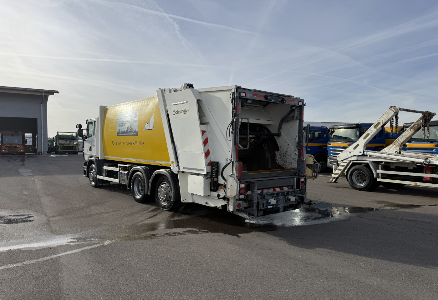 MOTO6625_2762207 vehicle image