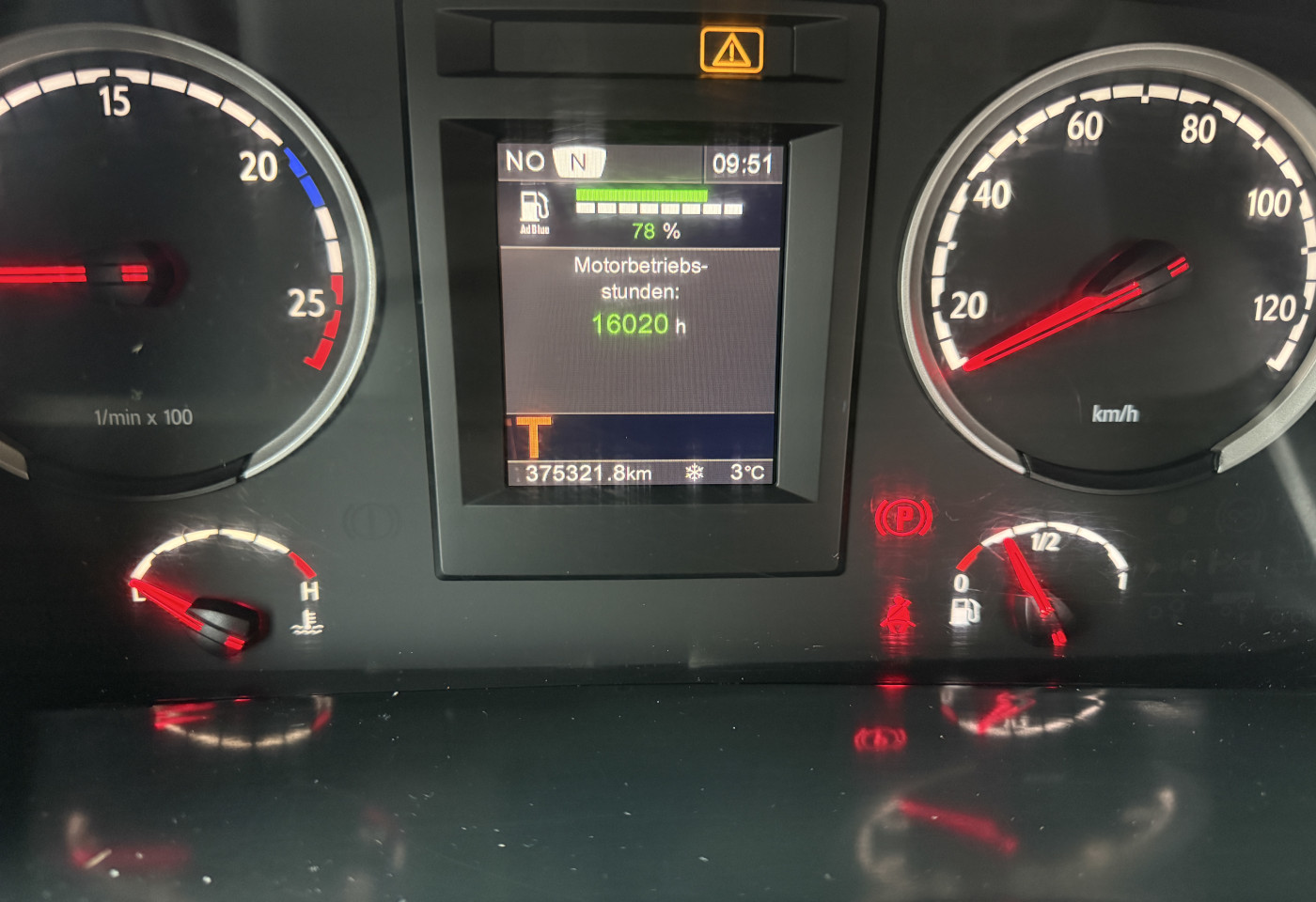 MOTO6625_2764700 vehicle image