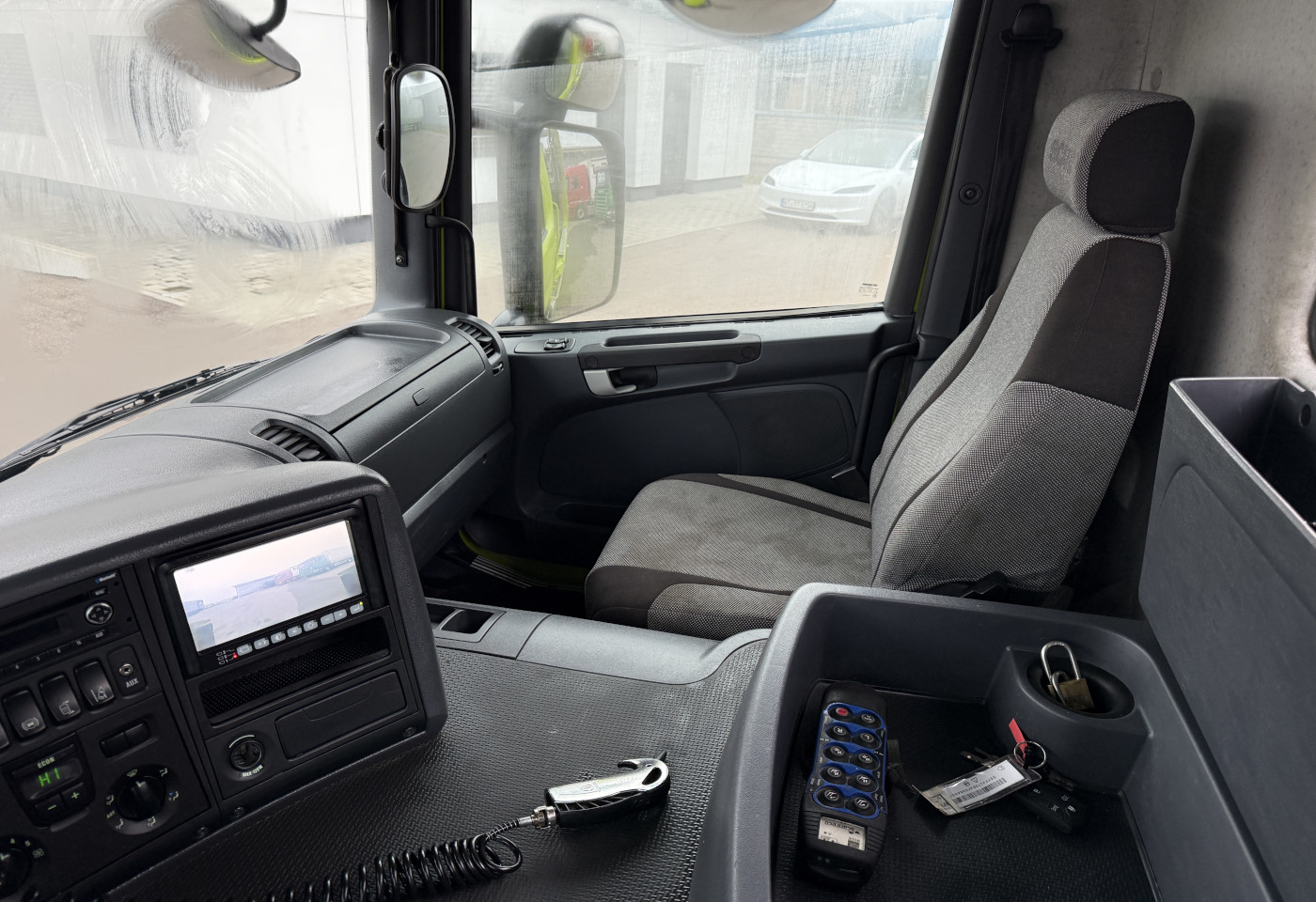 MOTO6625_2764700 vehicle image