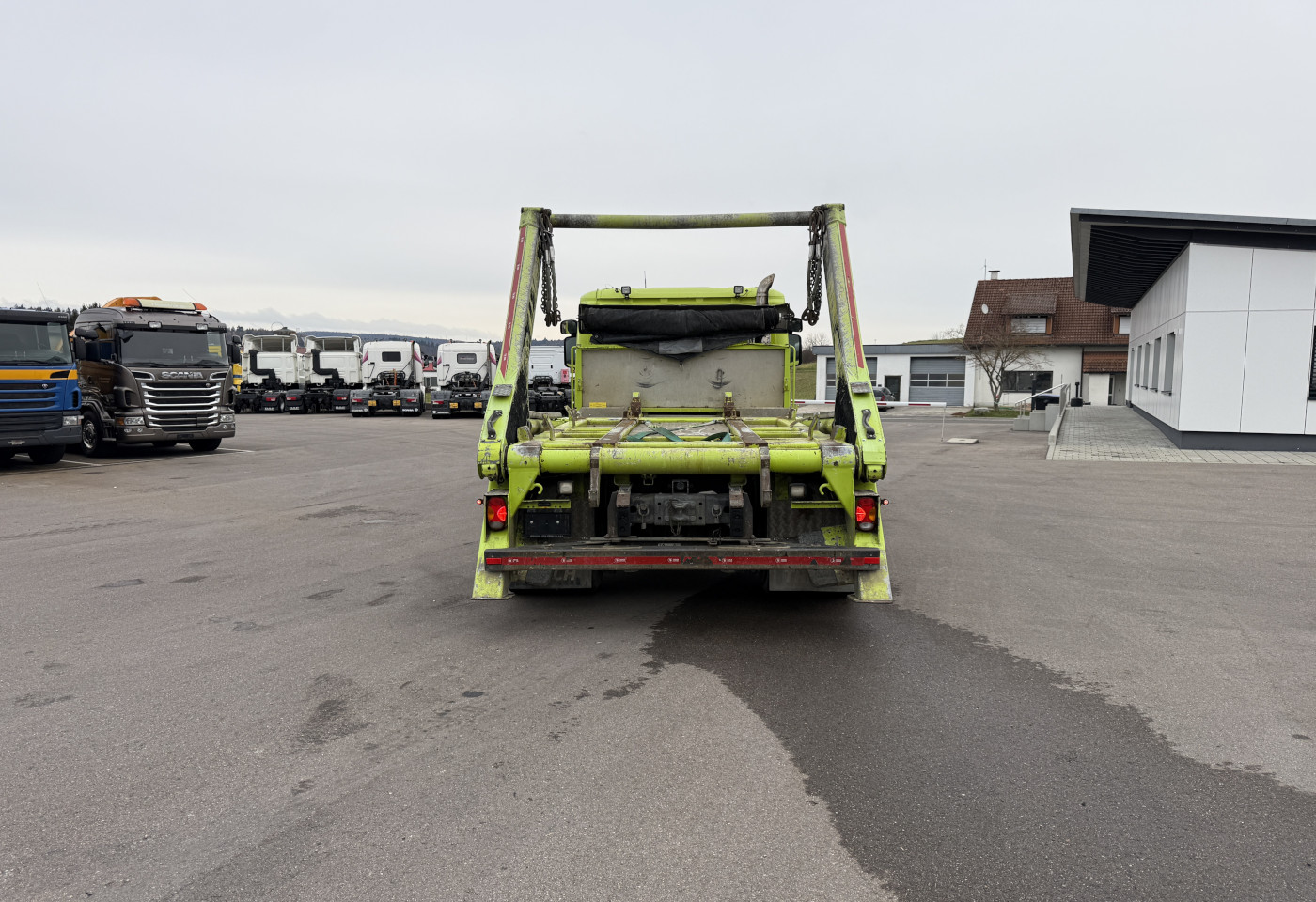 MOTO6625_2764700 vehicle image