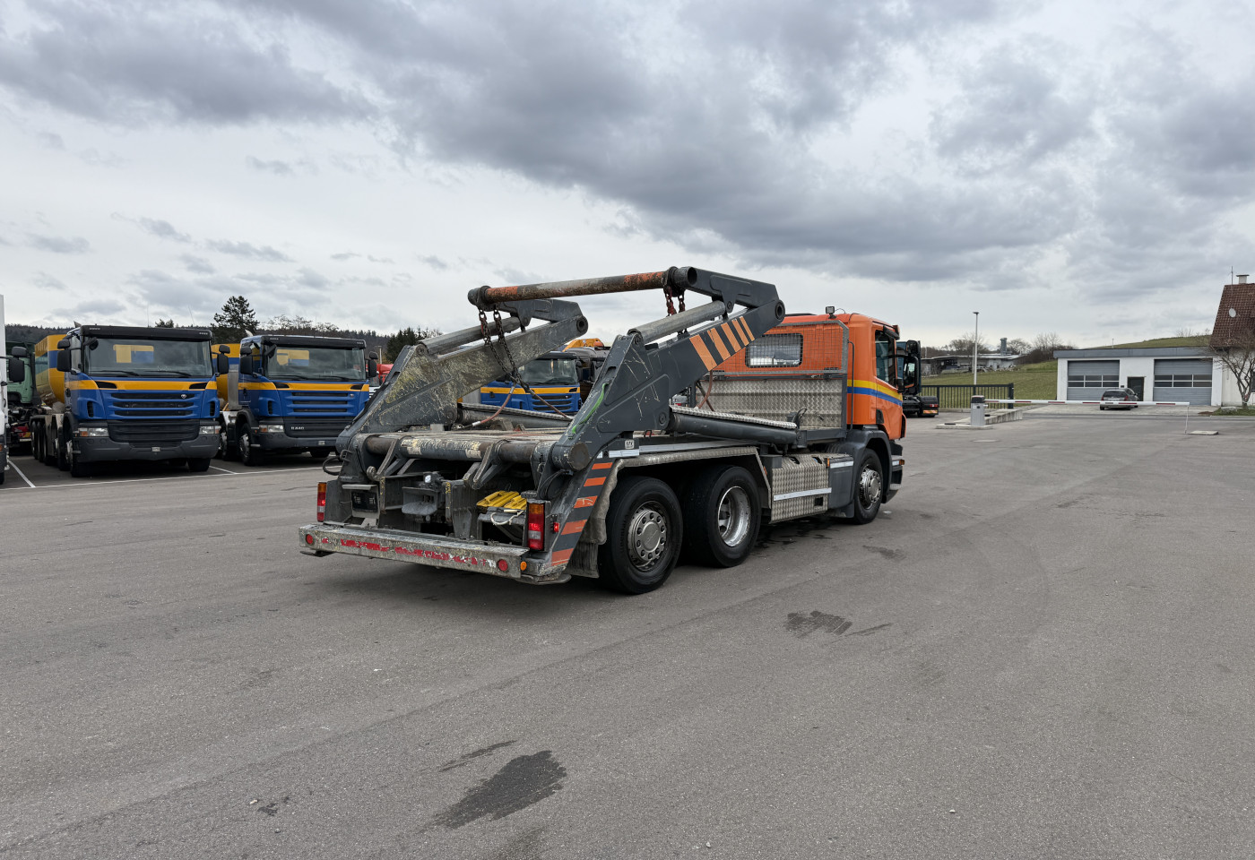 MOTO6625_2764293 vehicle image