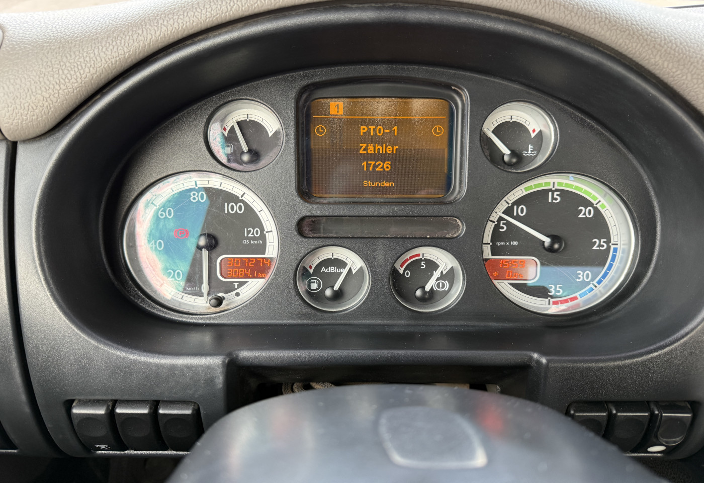 MOTO6625_2763744 vehicle image