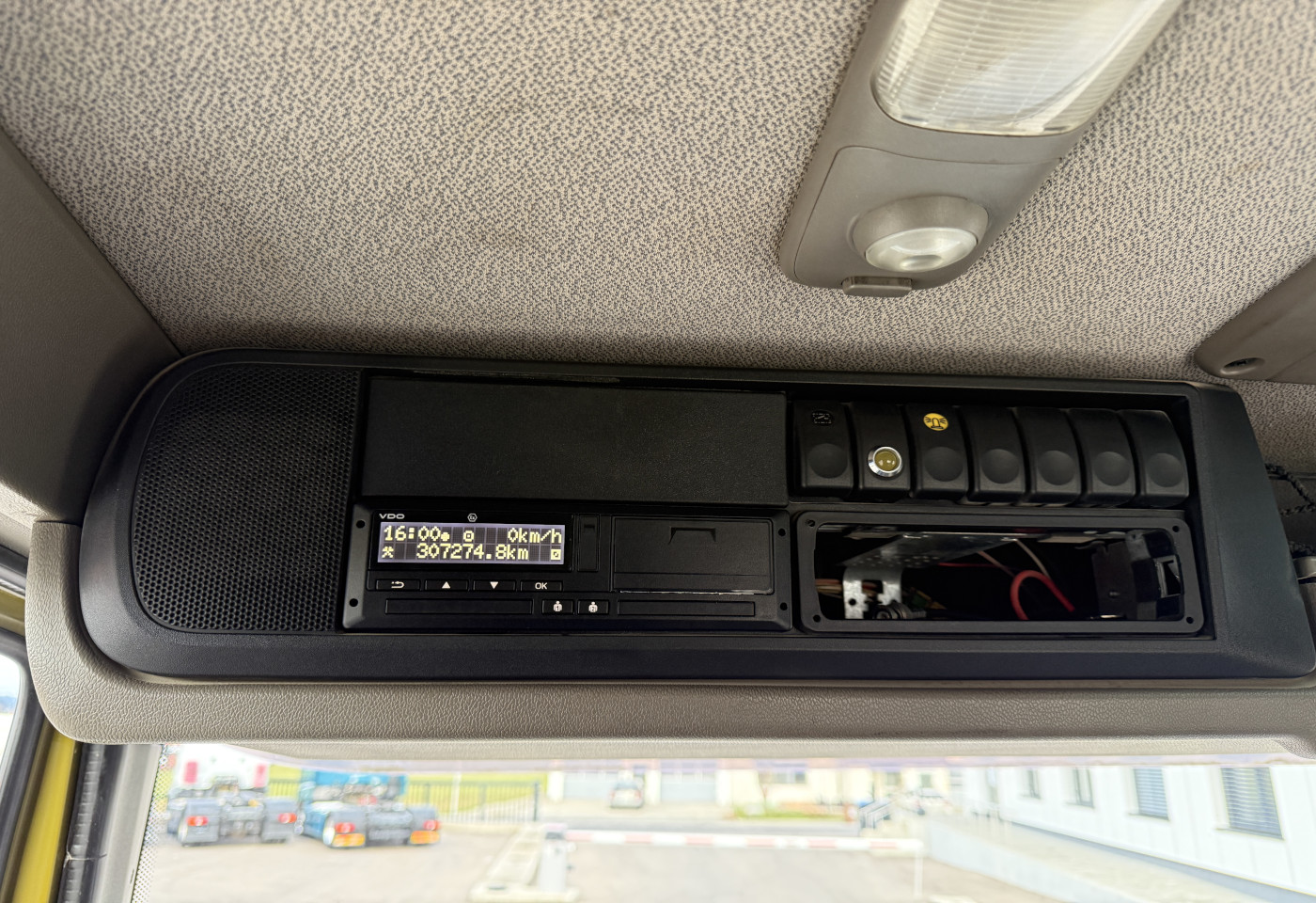 MOTO6625_2763744 vehicle image