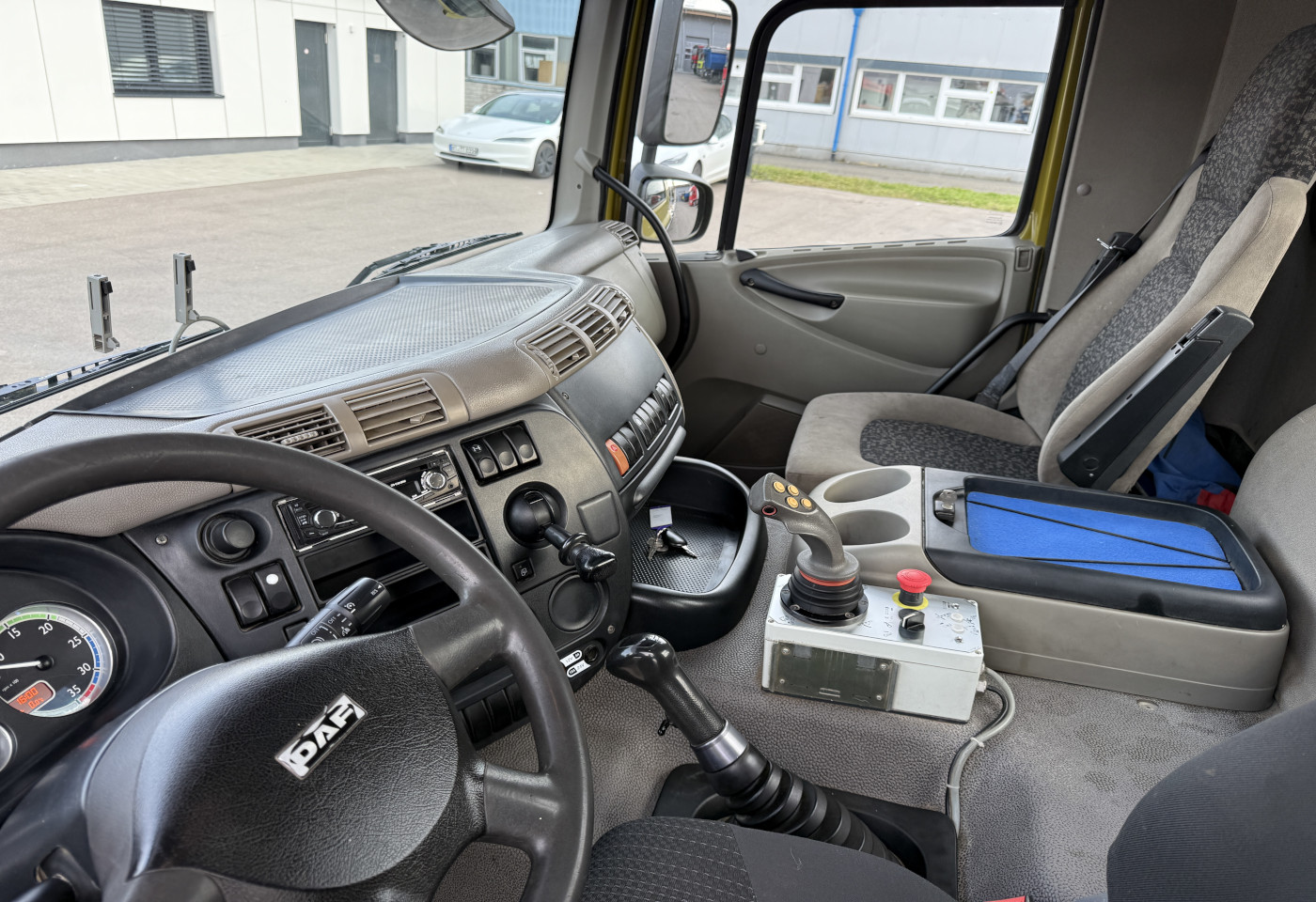 MOTO6625_2763744 vehicle image