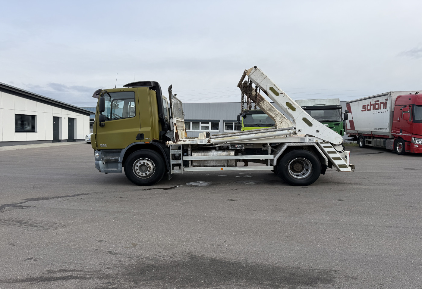 MOTO6625_2763744 vehicle image