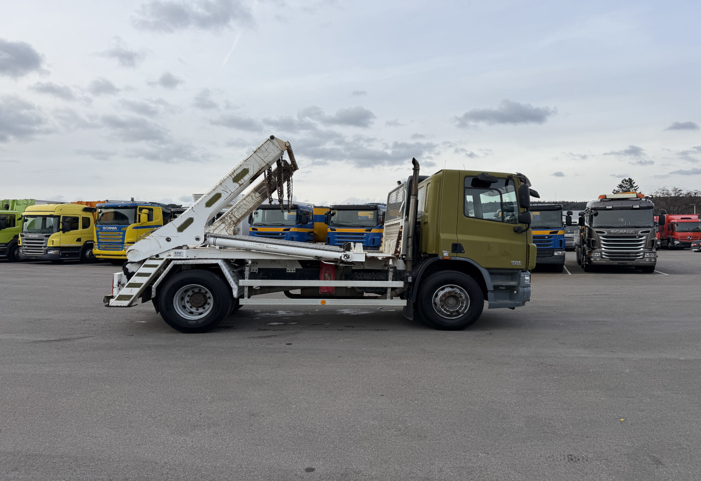 MOTO6625_2763744 vehicle image