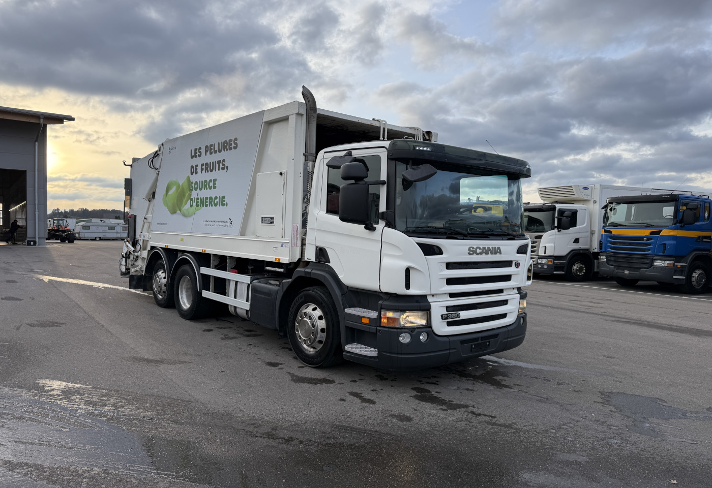 MOTO6625_2764153 vehicle image