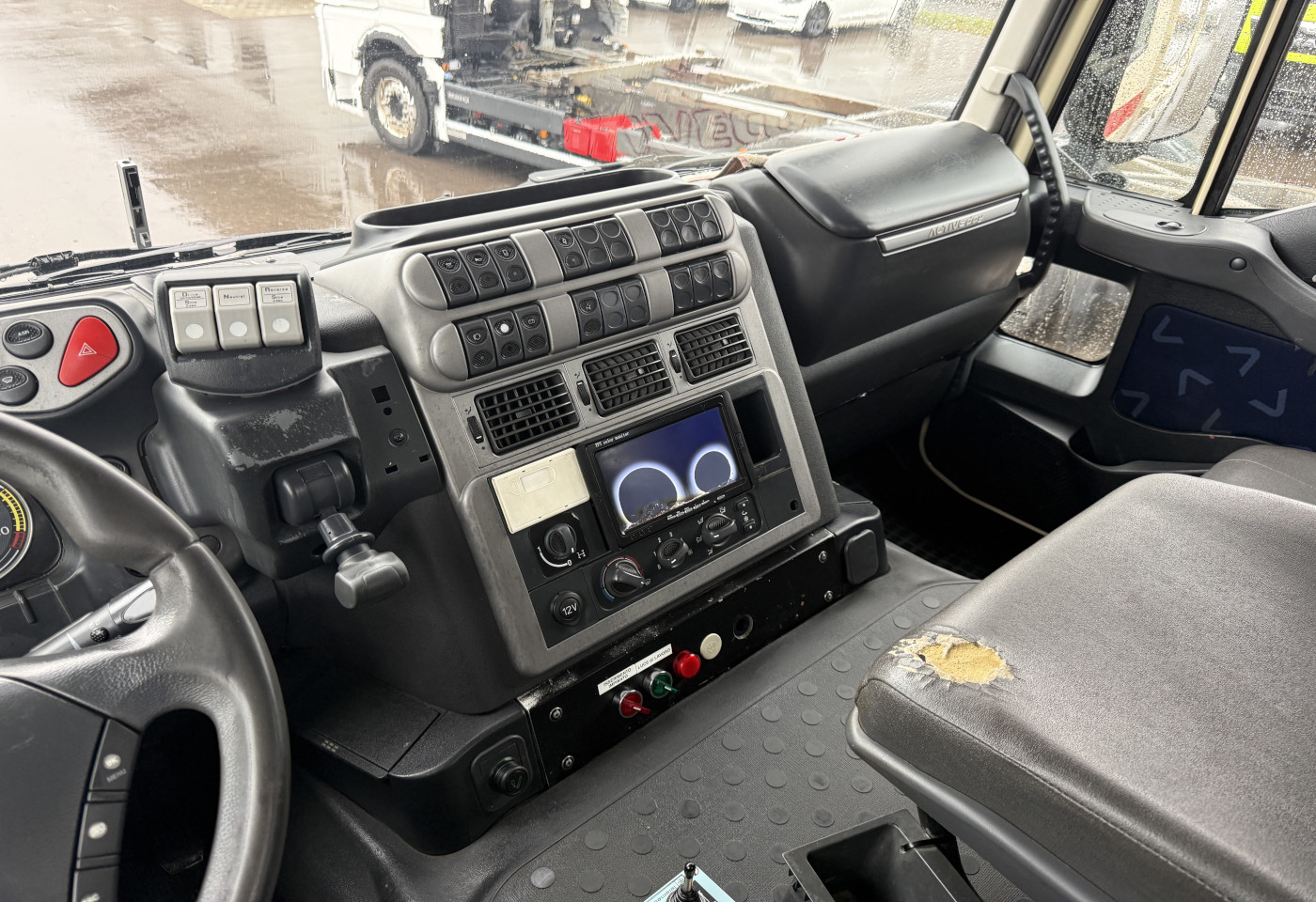 MOTO6625_2765393 vehicle image