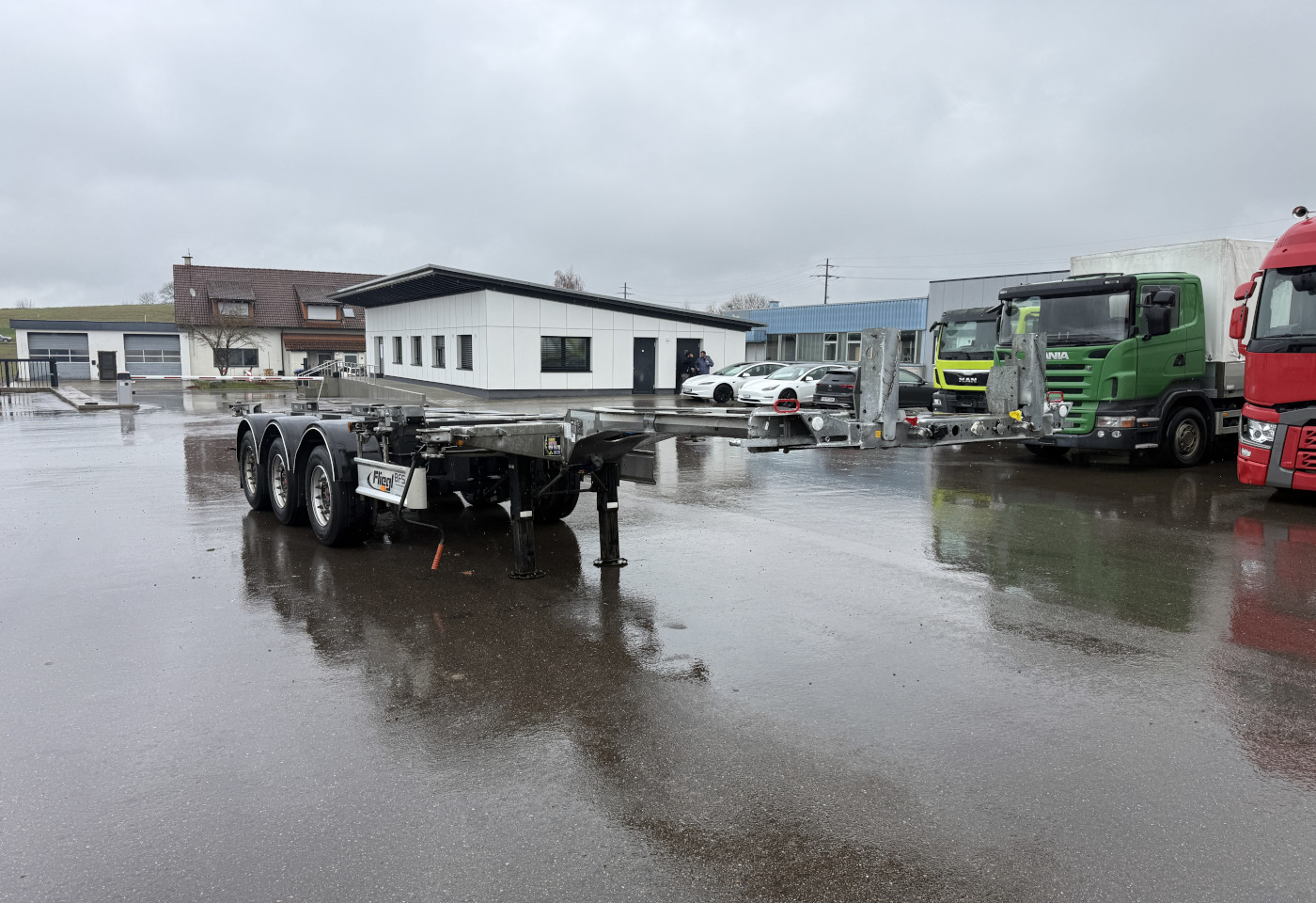 MOTO6625_2765394 vehicle image