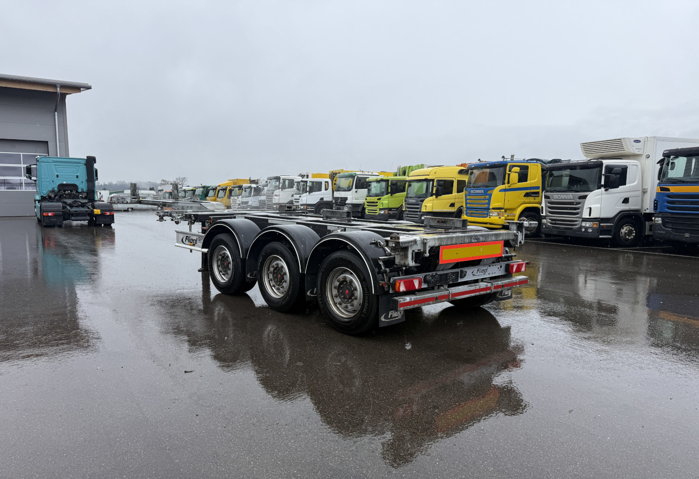 MOTO6625_2765394 vehicle image