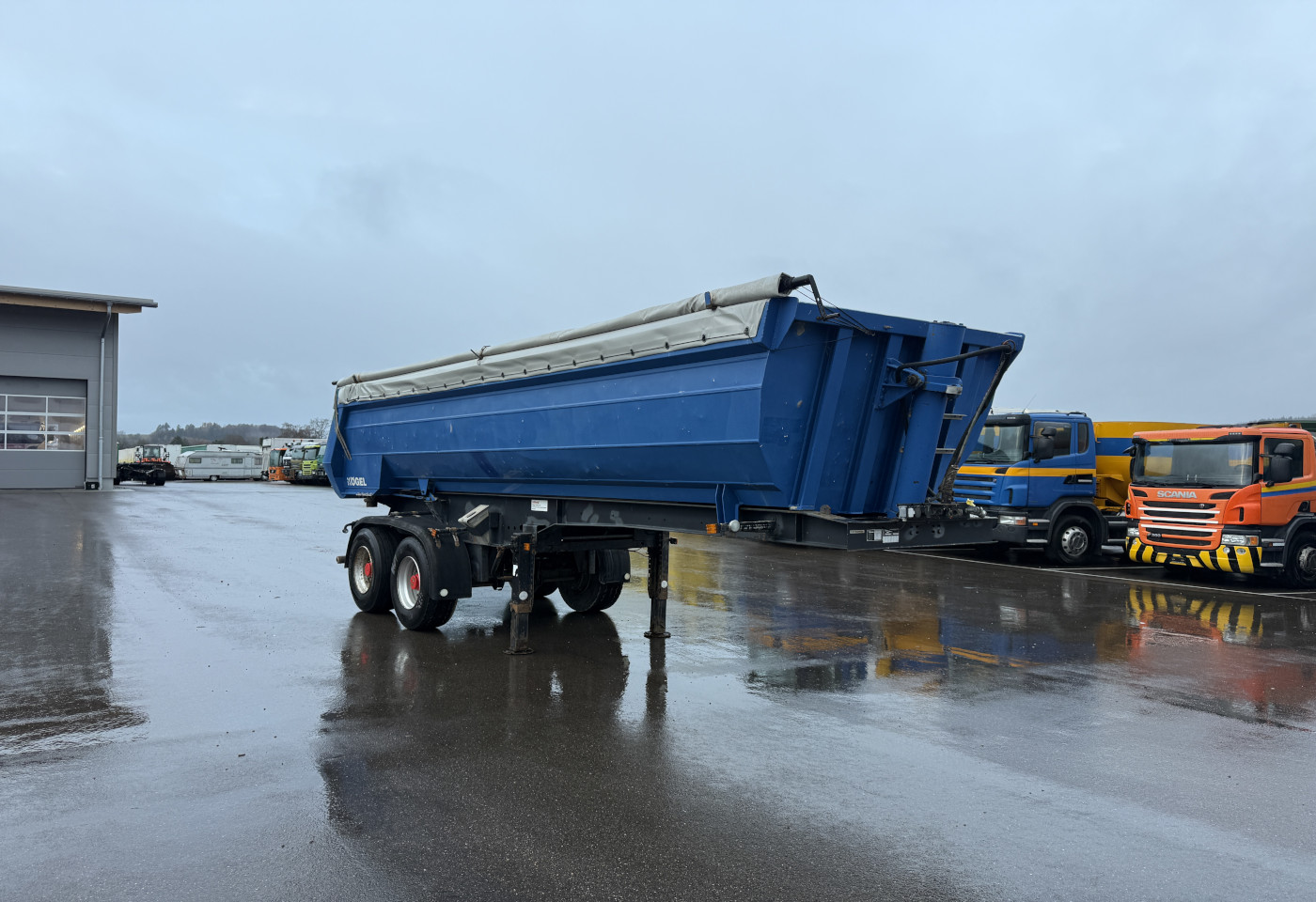 MOTO6625_2765831 vehicle image