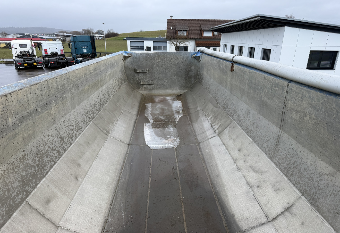 MOTO6625_2765831 vehicle image