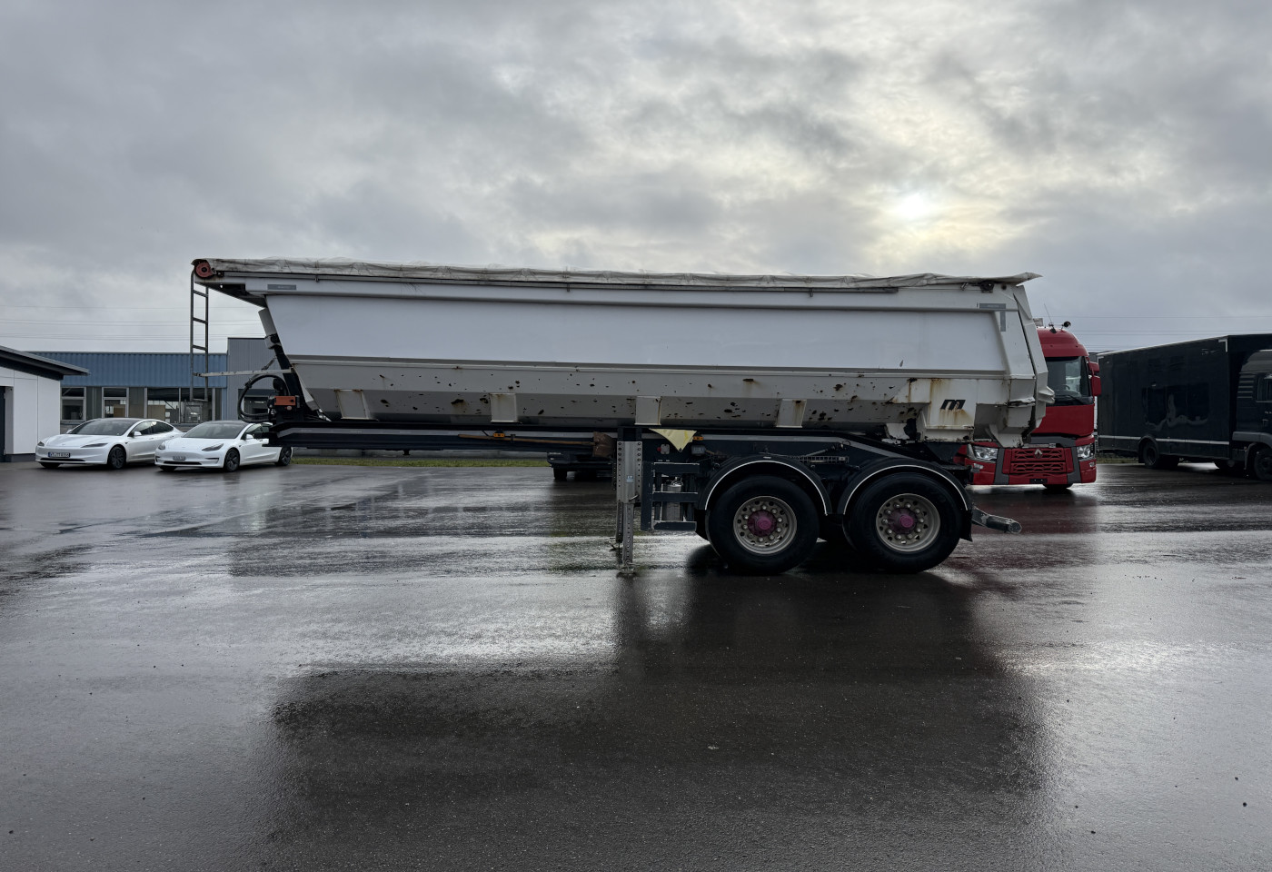 MOTO6625_2766264 vehicle image