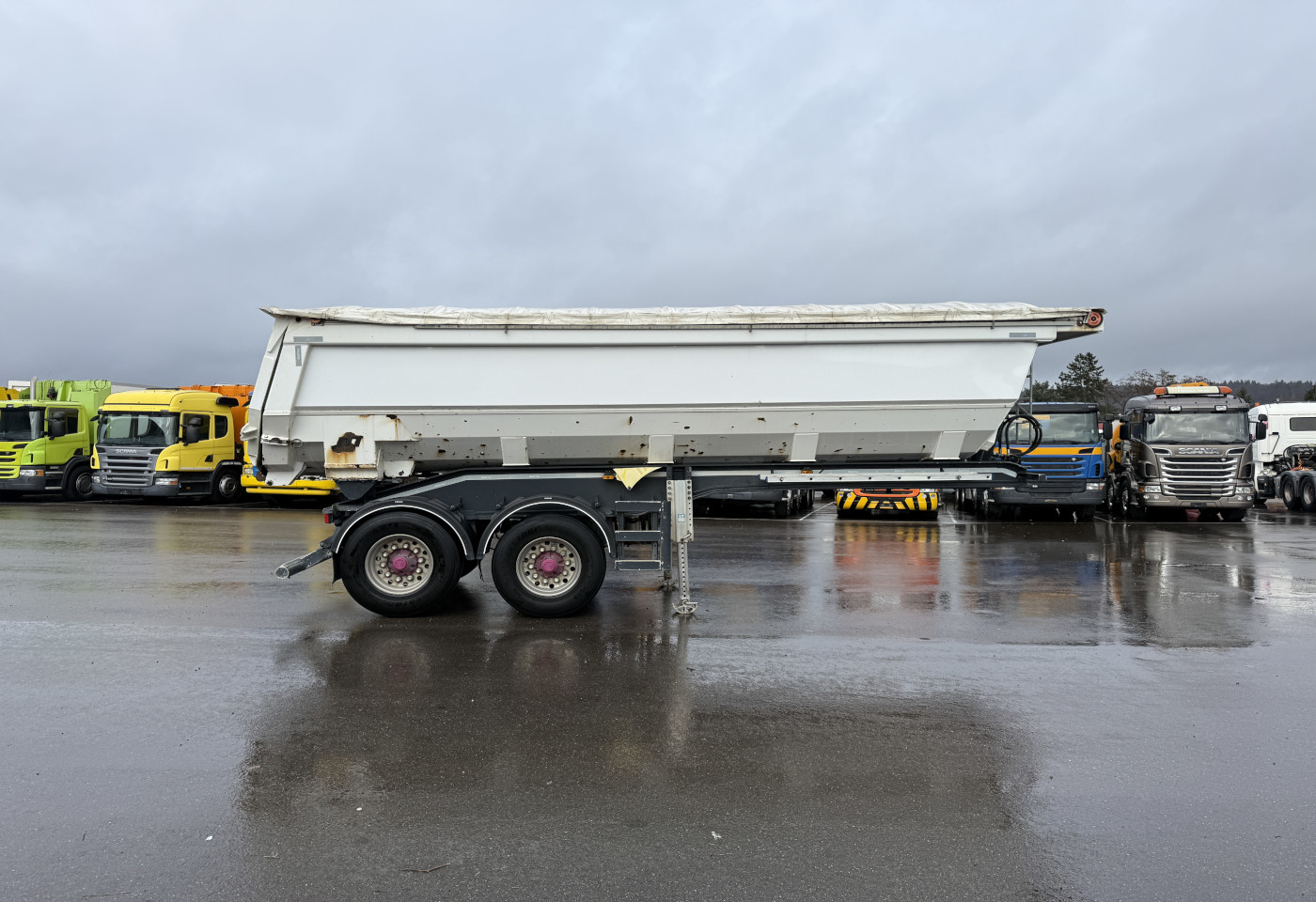 MOTO6625_2766264 vehicle image