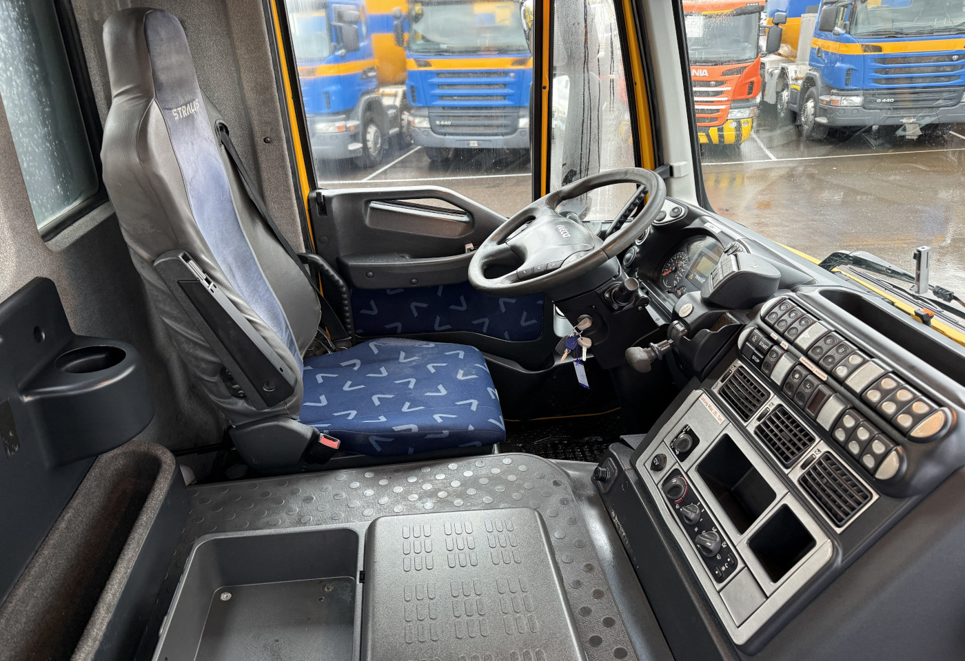 MOTO6625_2766848 vehicle image