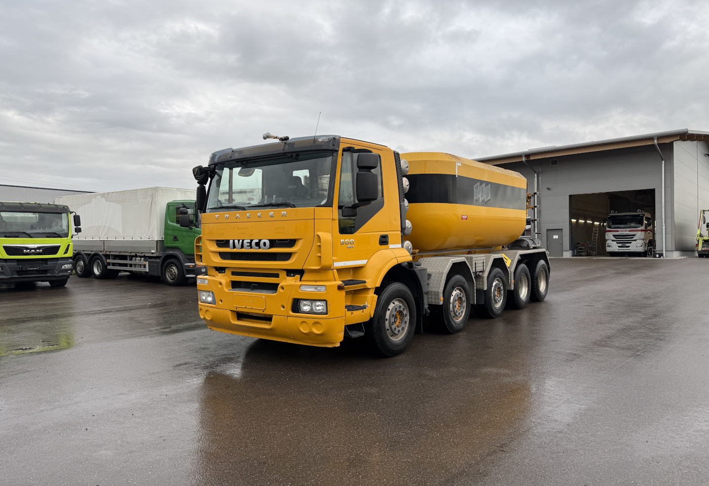 MOTO6625_2766848 vehicle image