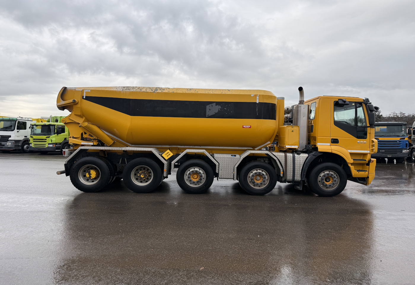 MOTO6625_2766848 vehicle image