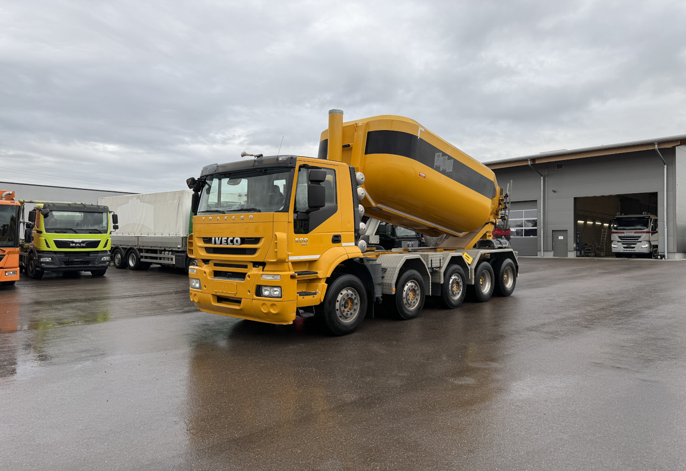 MOTO6625_2766848 vehicle image