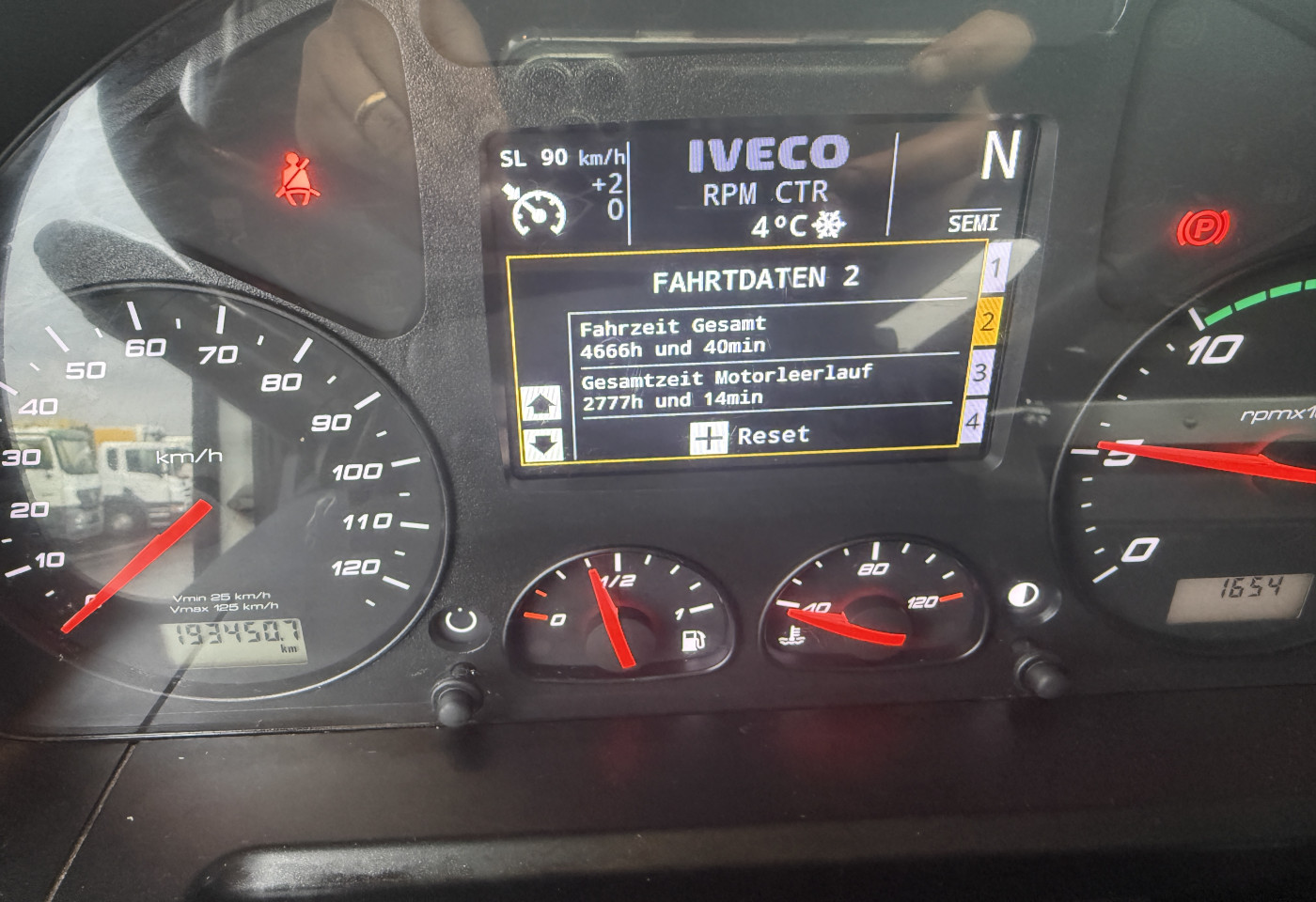 MOTO6625_2766849 vehicle image