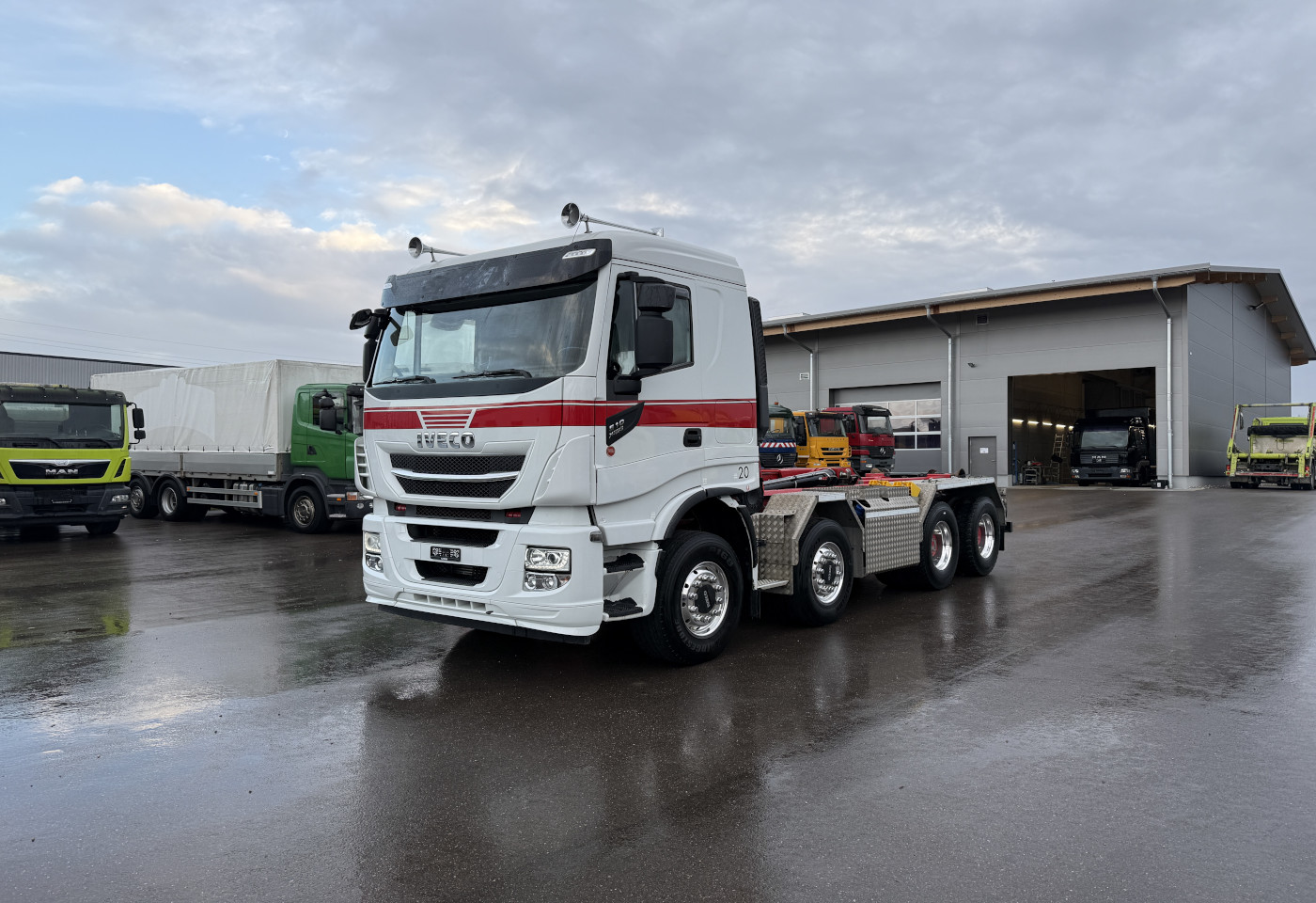 MOTO6625_2766849 vehicle image