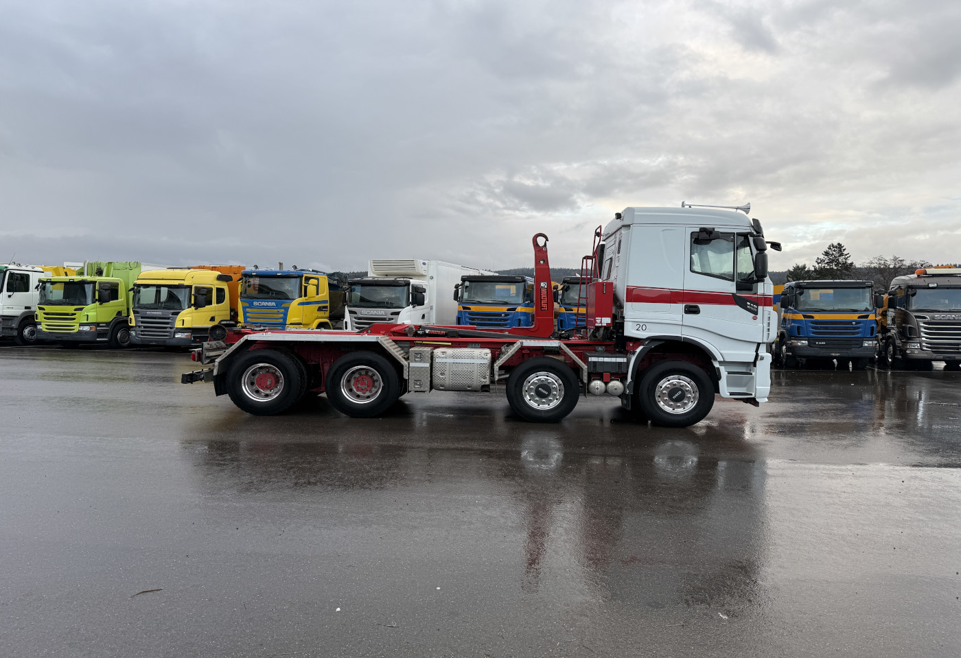 MOTO6625_2766849 vehicle image