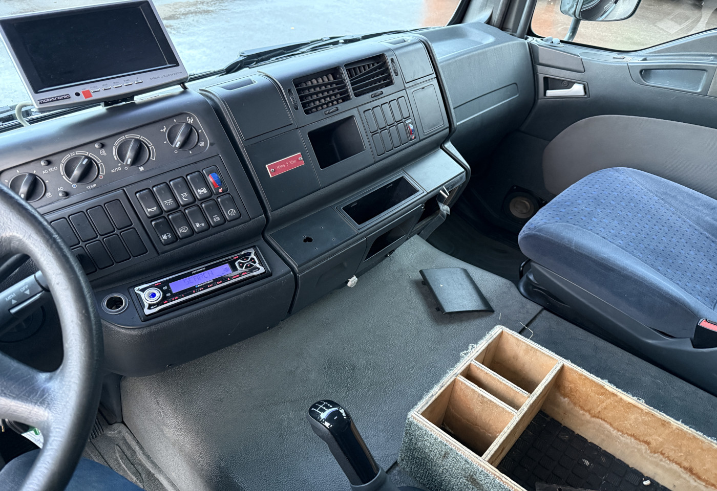 MOTO6625_2766559 vehicle image