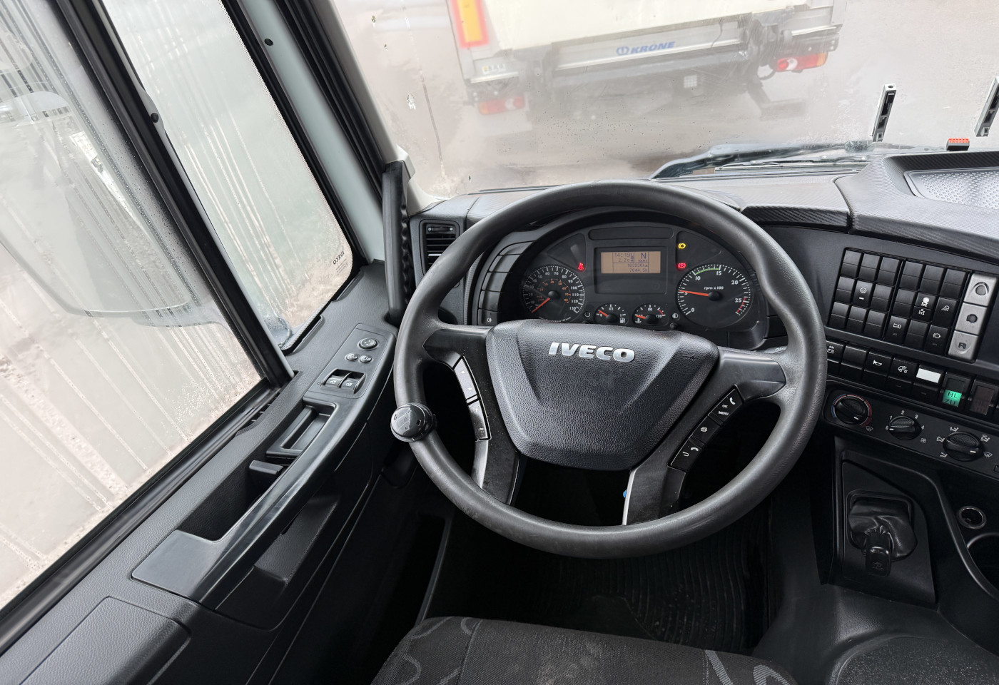 MOTO6625_2772271 vehicle image