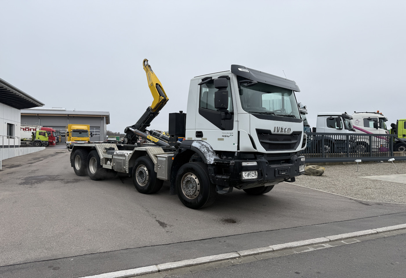 MOTO6625_2772271 vehicle image