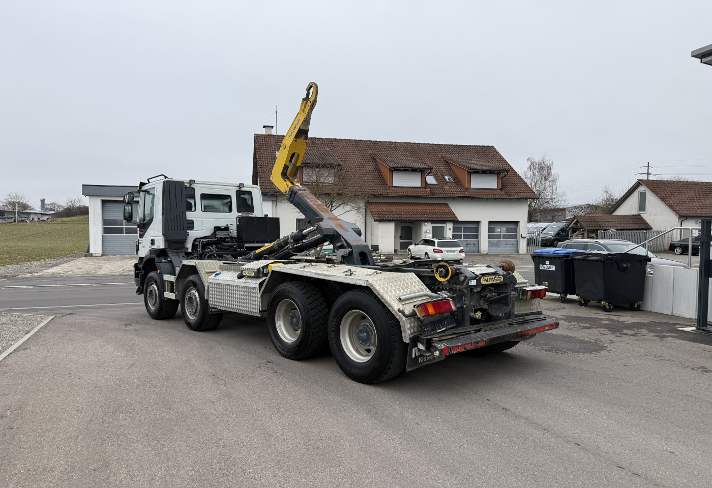 MOTO6625_2772271 vehicle image