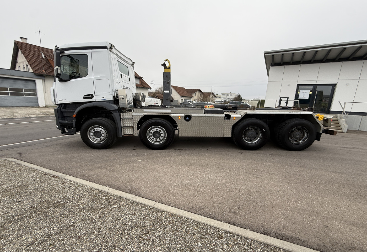 MOTO6625_2771448 vehicle image