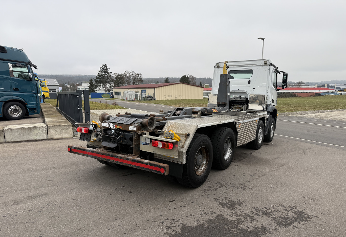 MOTO6625_2771448 vehicle image