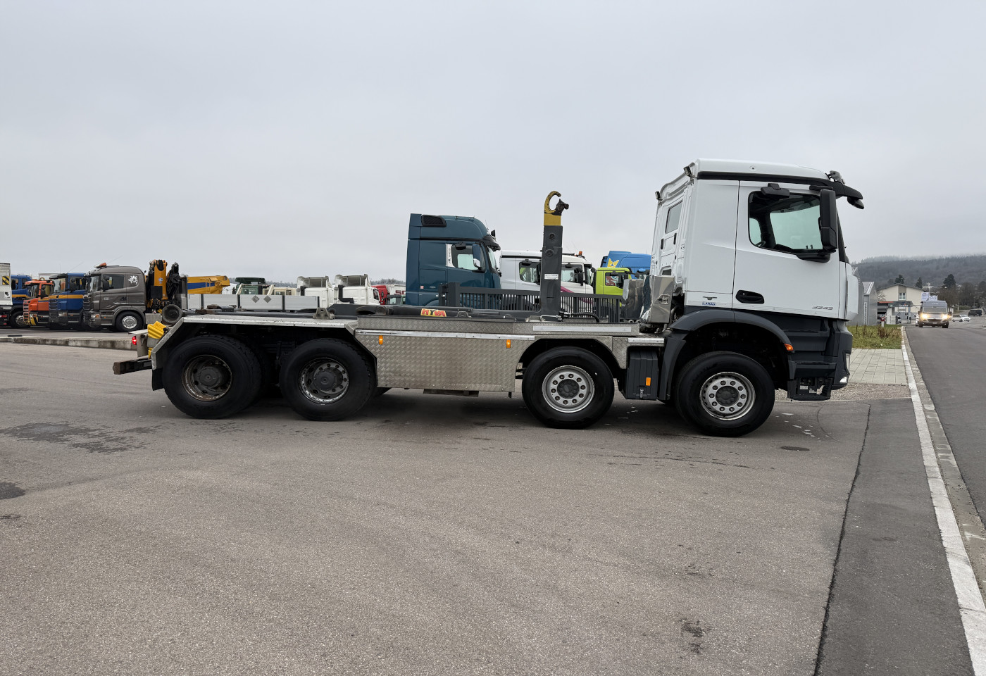 MOTO6625_2771448 vehicle image