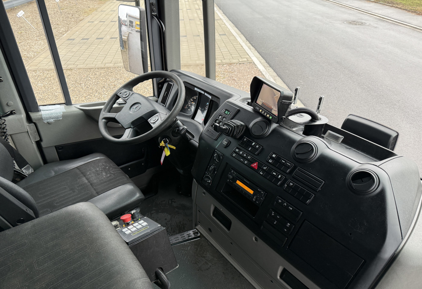 MOTO6625_2774293 vehicle image