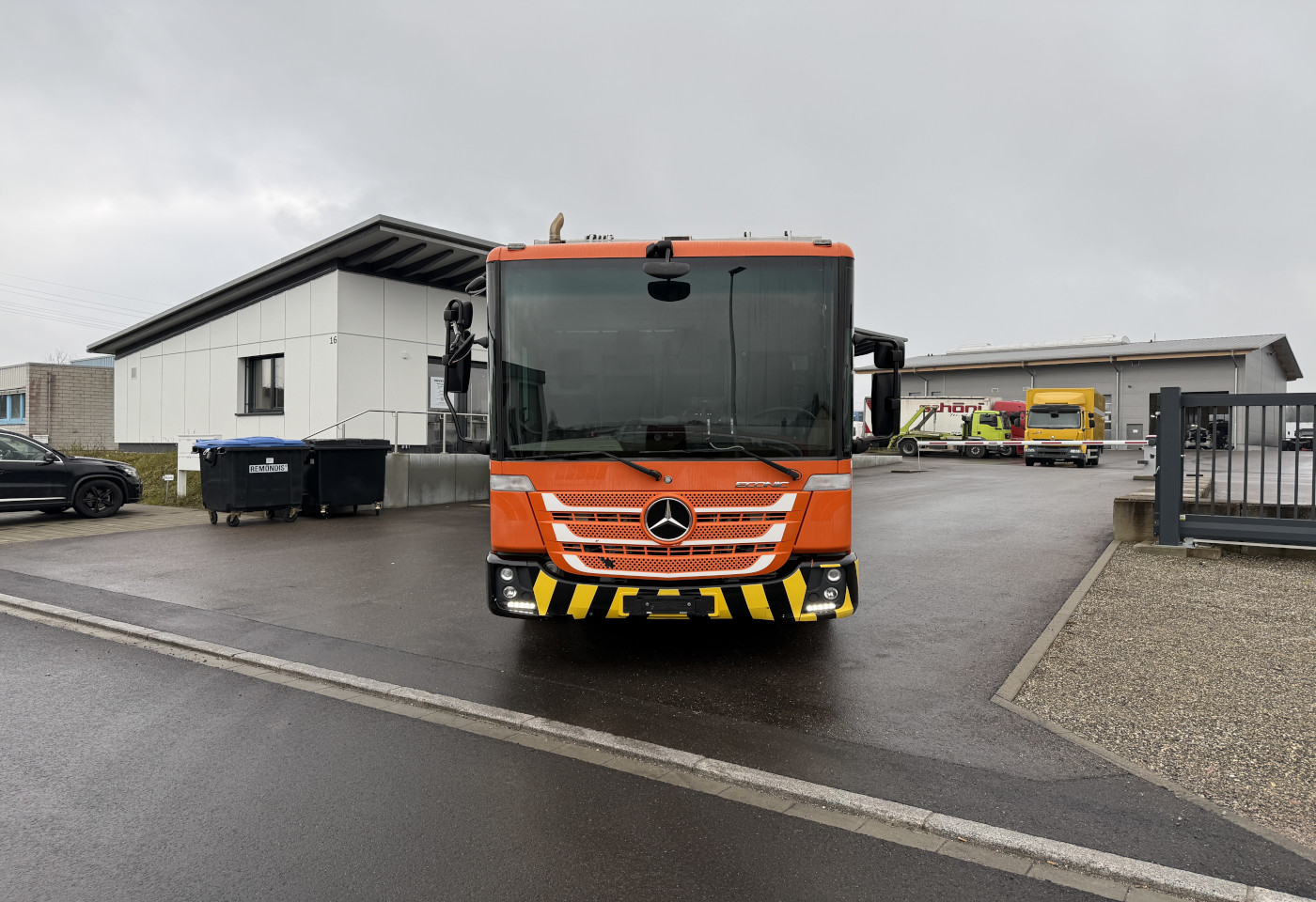 MOTO6625_2774293 vehicle image