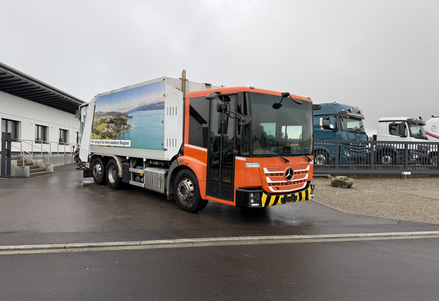 MOTO6625_2774293 vehicle image