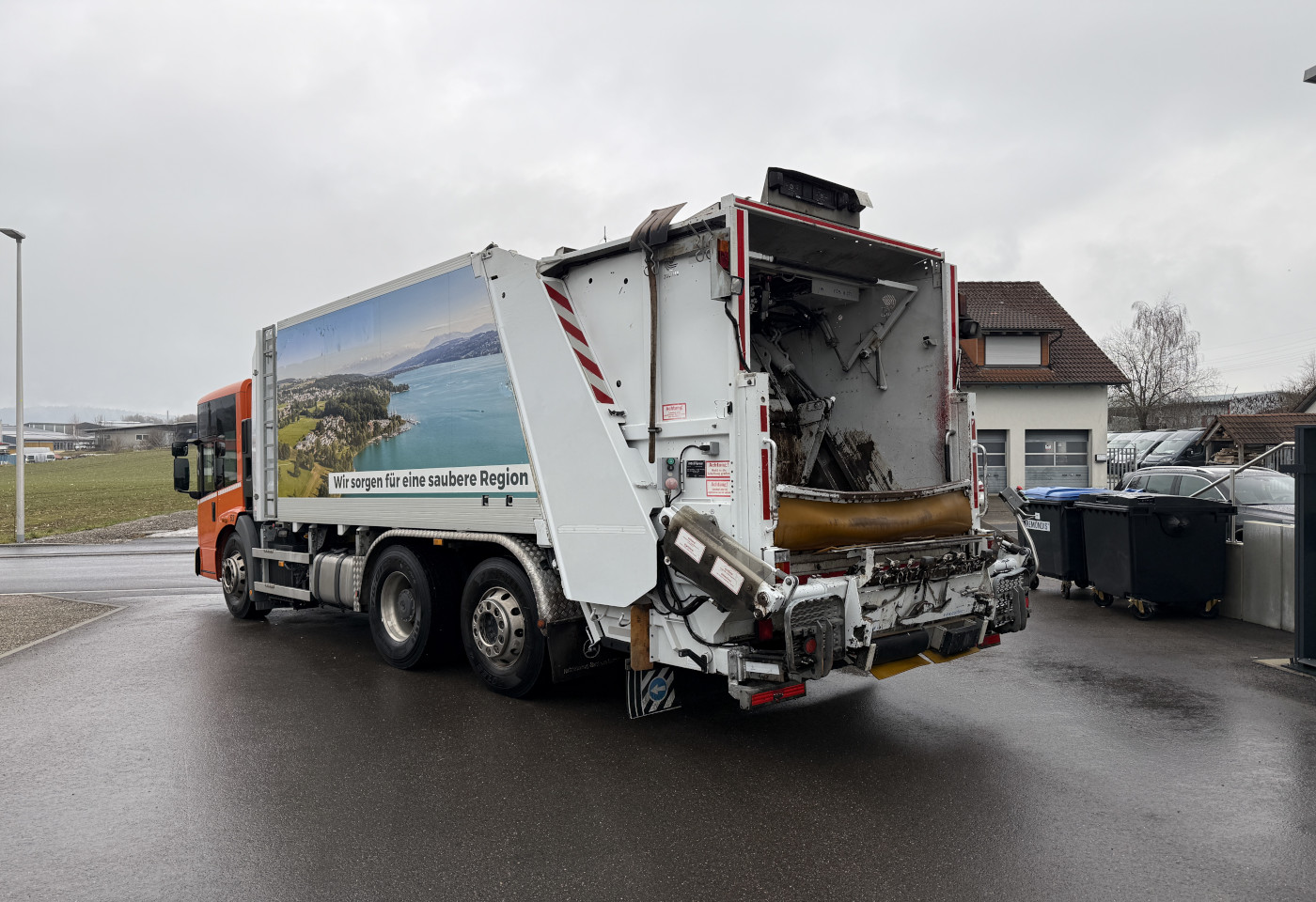 MOTO6625_2774293 vehicle image