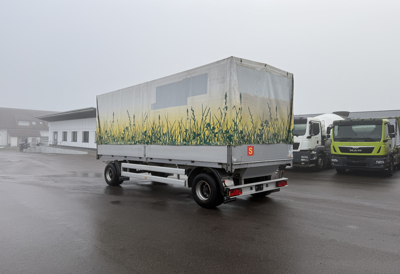 MOTO6625_2777979 vehicle image