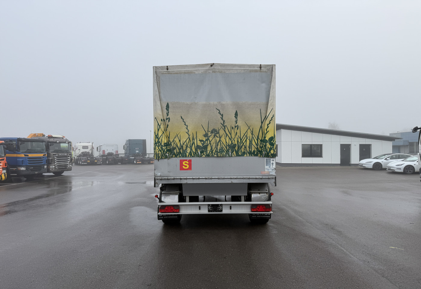 MOTO6625_2777979 vehicle image