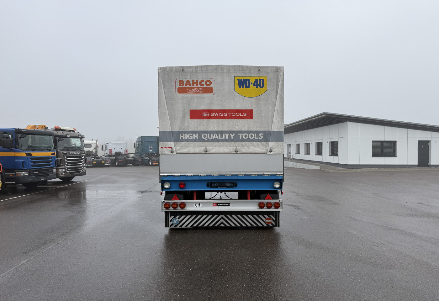 MOTO6625_2778598 vehicle image