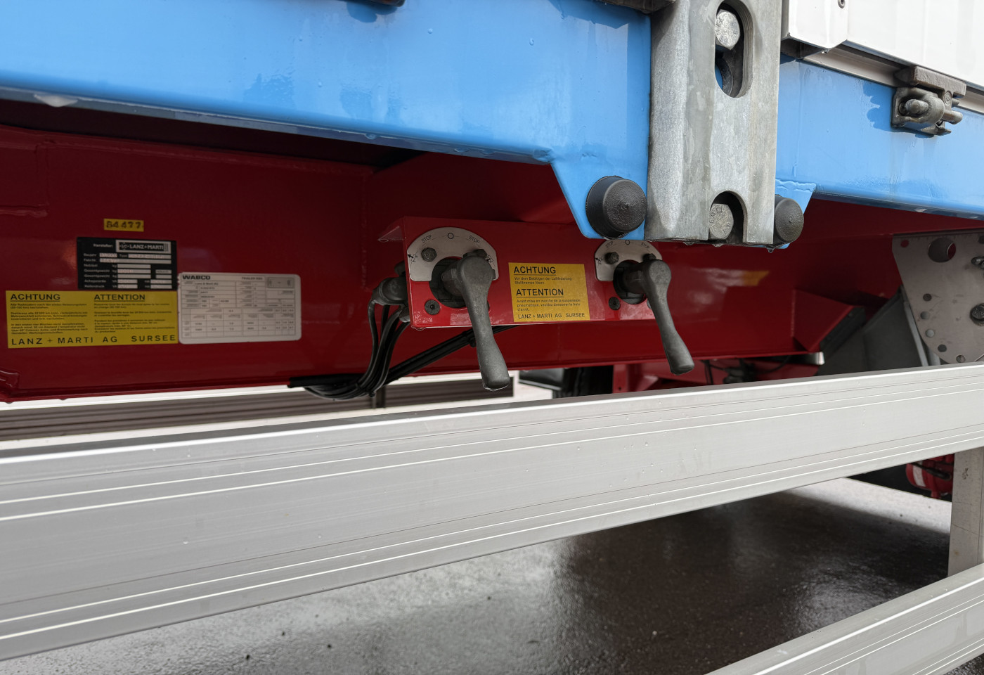 MOTO6625_2778598 vehicle image