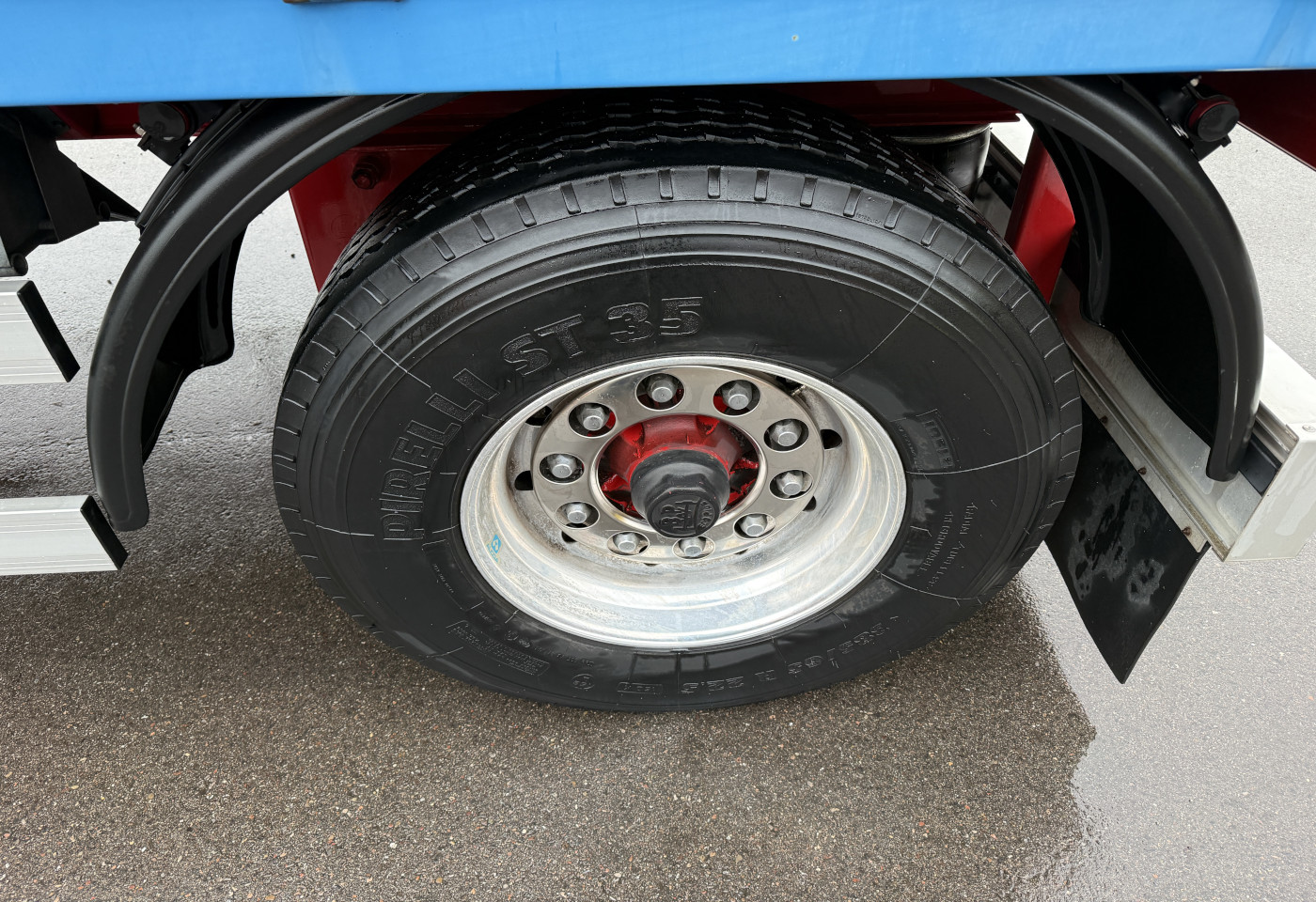 MOTO6625_2778598 vehicle image