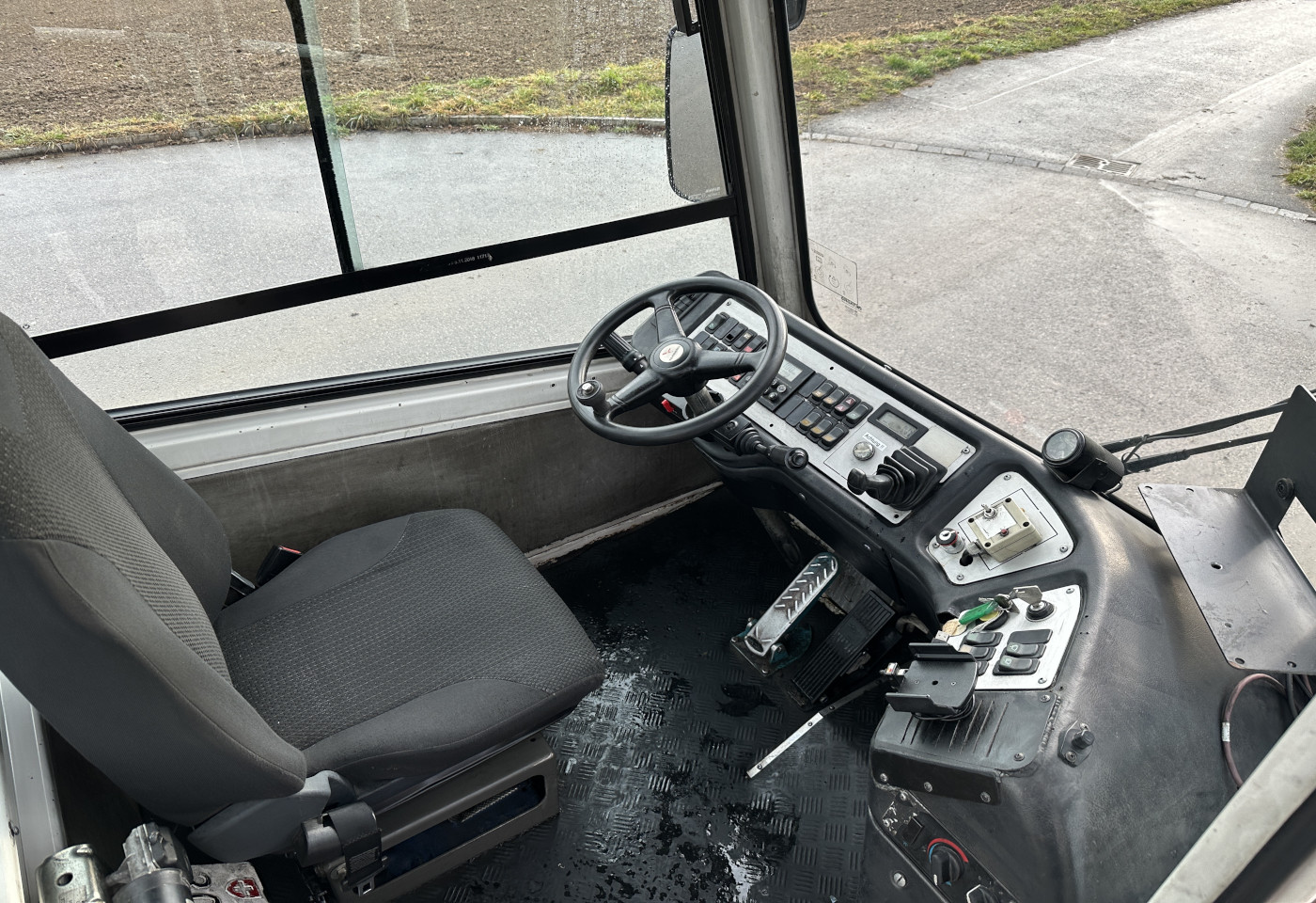 MOTO6625_2781478 vehicle image