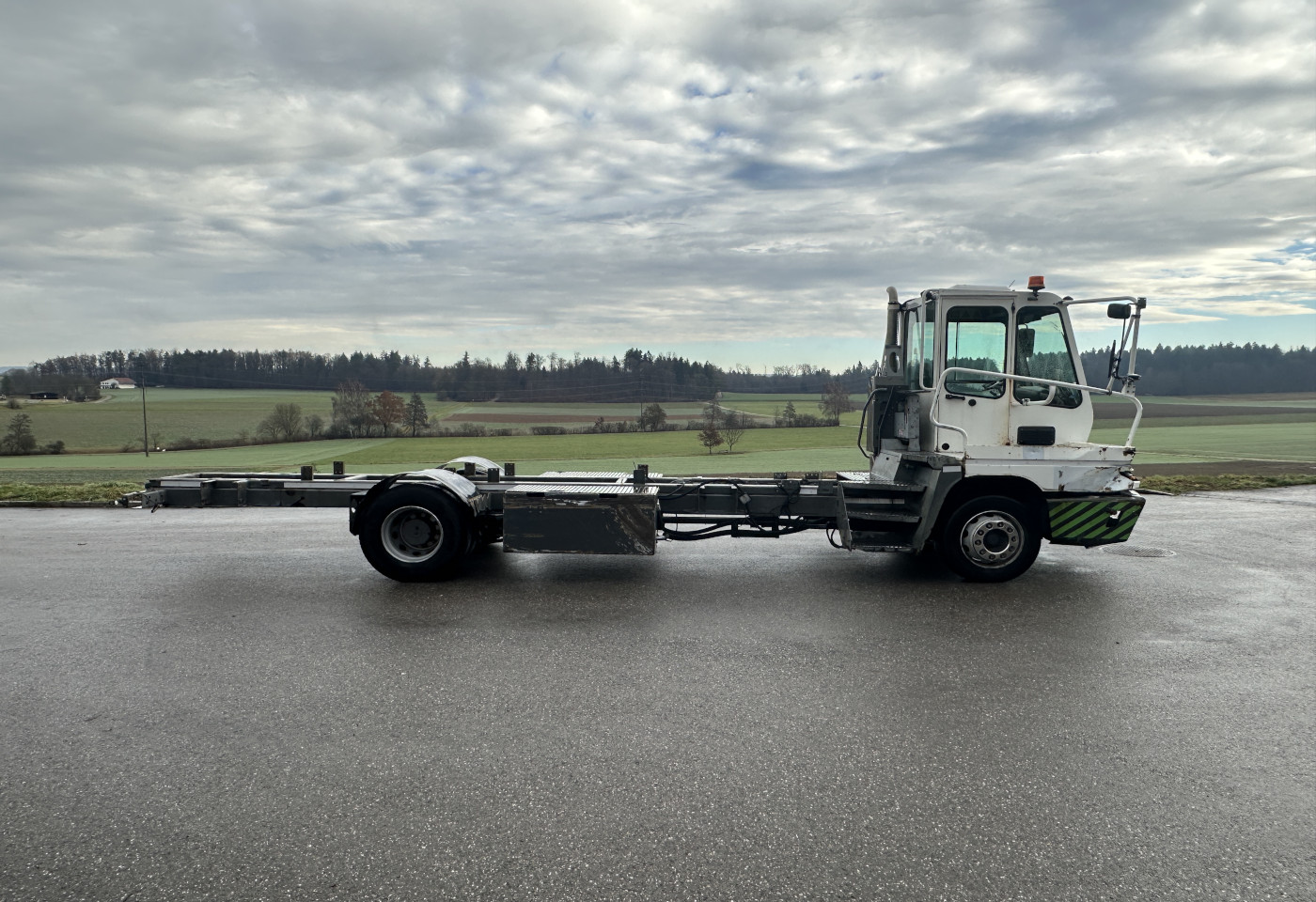 MOTO6625_2781478 vehicle image