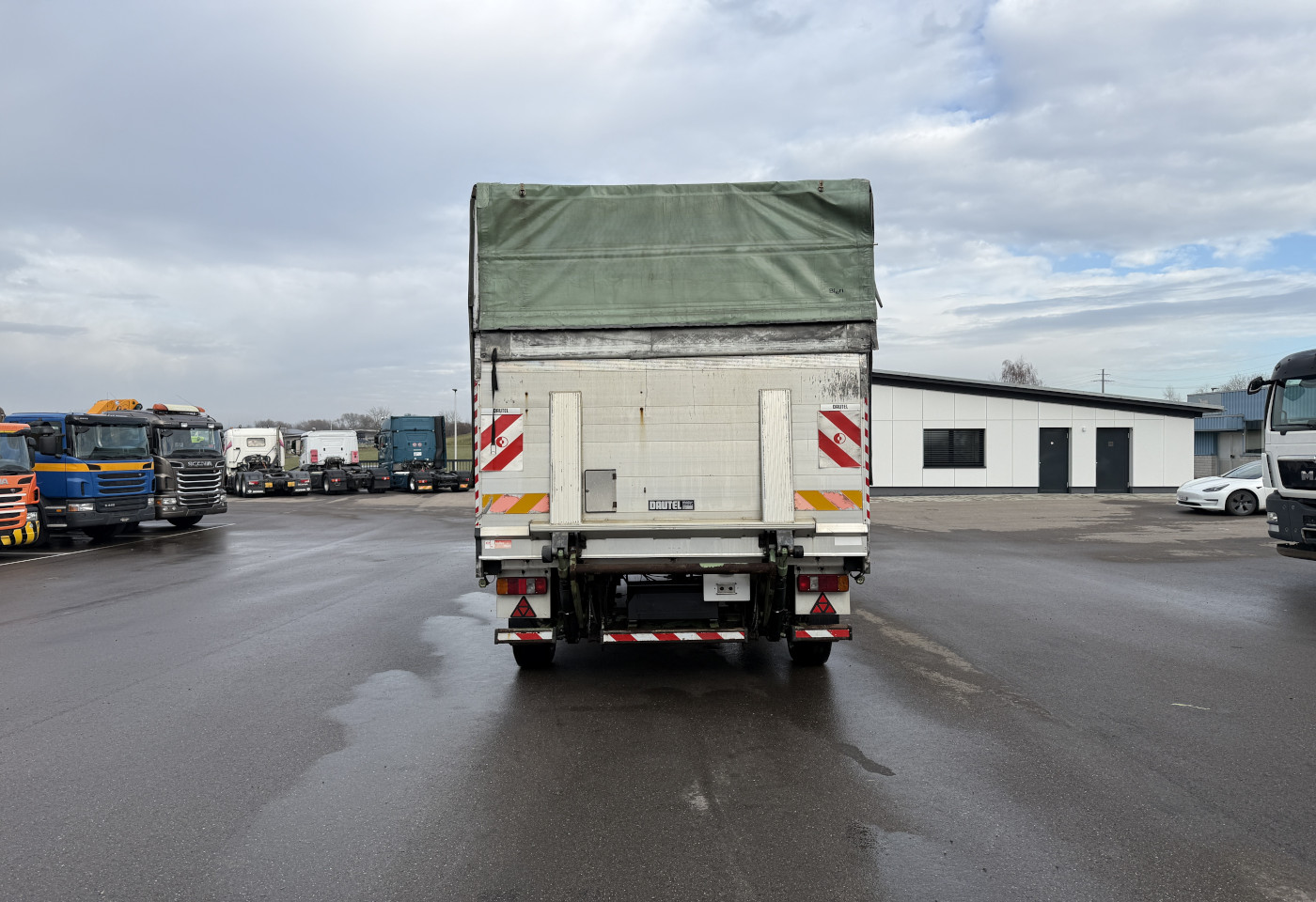 MOTO6625_2778521 vehicle image