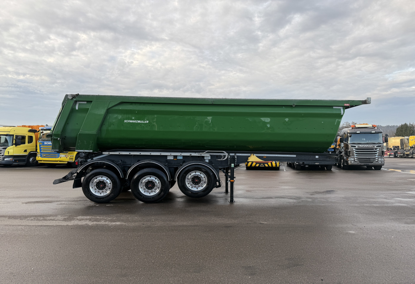 MOTO6625_2777982 vehicle image