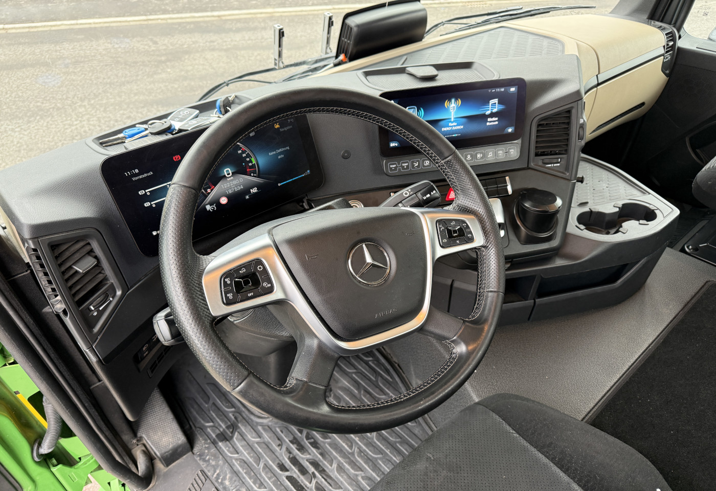 MOTO6625_2778600 vehicle image