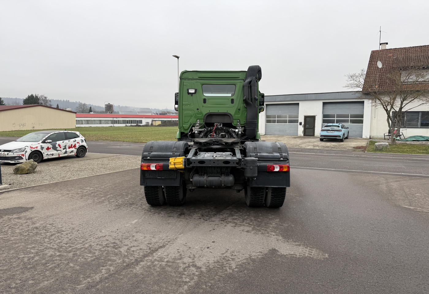 MOTO6625_2778600 vehicle image