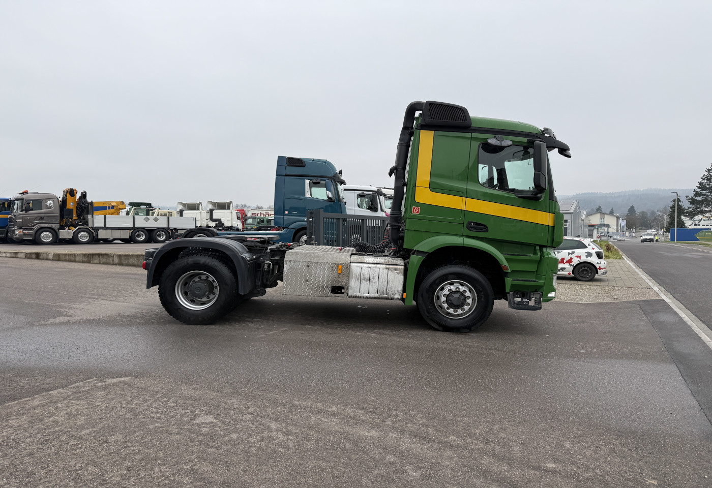 MOTO6625_2778600 vehicle image