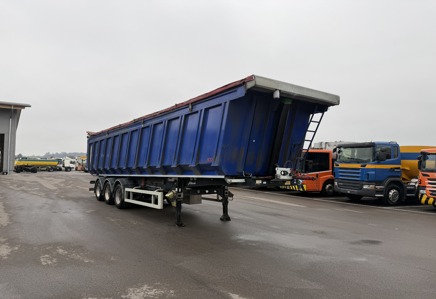 MOTO6625_2778752 vehicle image